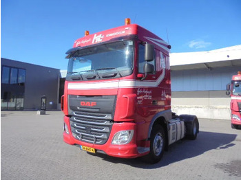 Влекач DAF XF 440