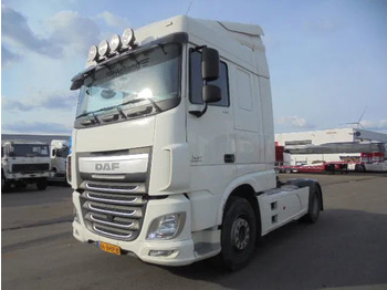 Влекач DAF XF 440