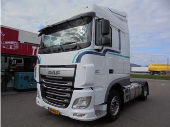 Влекач DAF XF 440