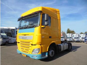 Влекач DAF XF 440