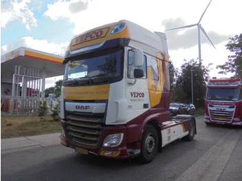 Влекач DAF XF 460