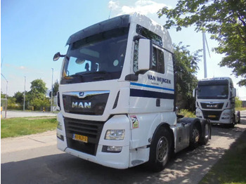 Влекач MAN TGX 26.500