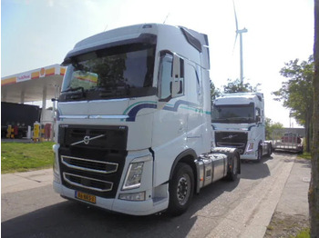 Влекач VOLVO FH 420