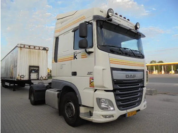 Влекач DAF XF 440: снимка 2