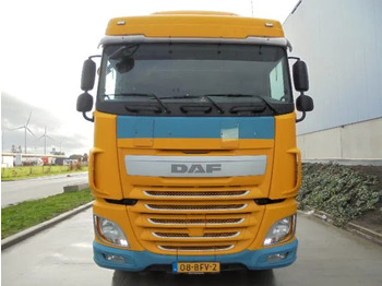 Влекач DAF XF 440: снимка 2