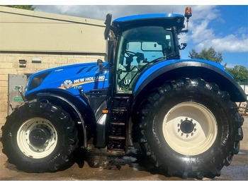 Трактор NEW HOLLAND T7