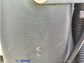 Резервни части за Камион Volvo Volvo AdBlue tank 21232204: снимка 5 Резервни части за Камион Volvo Volvo AdBlue tank 21232204: снимка 5