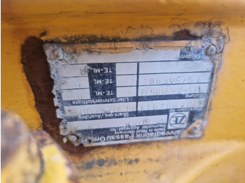 Ос и части за Строителна техника EJES ZF 407 CK y ZF409 DK Liebherr L531: снимка 2