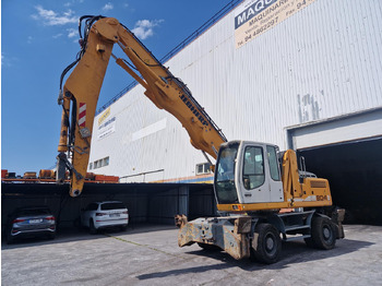 Багер за манипулиране на материали LIEBHERR A 904 C