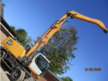 Багер за манипулиране на материали LIEBHERR LH 30 M