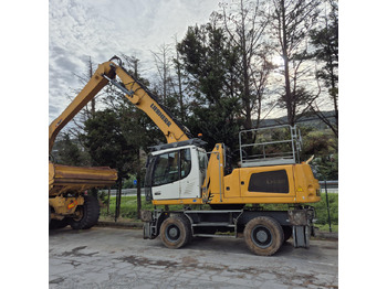 Багер за манипулиране на материали LIEBHERR LH 30 M