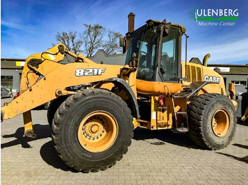 Колесен товарач CASE