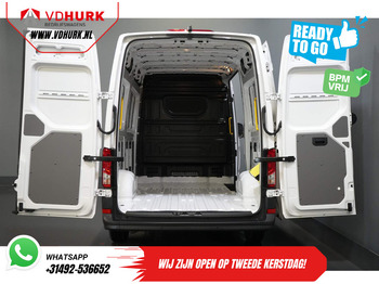 Товарен бус Volkswagen Crafter 35 2.0 TDI 140 pk DSG Aut. L3H3 BPM VRIJ! LED/ Virtual Cockpit/ Camera/ Cruise/ Carplay/ Gev.Stoel: снимка 5 Товарен бус Volkswagen Crafter 35 2.0 TDI 140 pk DSG Aut. L3H3 BPM VRIJ! LED/ Virtual Cockpit/ Camera/ Cruise/ Carplay/ Gev.Stoel: снимка 5