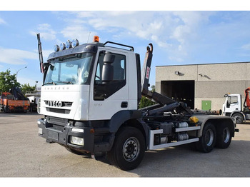 Мултилифт с кука камион IVECO EuroTrakker