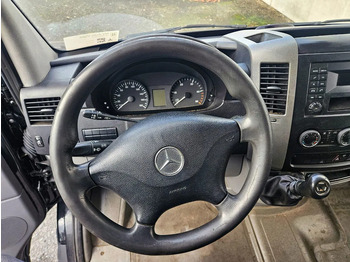 Хладилен бус Mercedes-Benz Sprinter 313: снимка 4 Хладилен бус Mercedes-Benz Sprinter 313: снимка 4