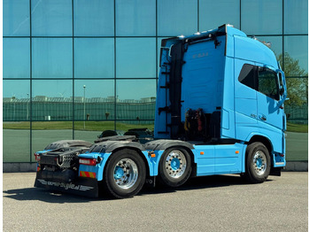 Влекач Volvo FH 500 6X2 Full AIR 671.000 KM 2x Tanks TOP Condition NL Truck: снимка 4