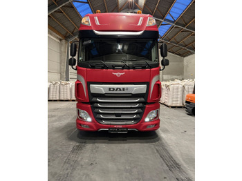 Влекач DAF XF 480