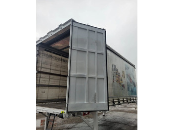 Брезентова каросерия Krone Zabudowa BDF Krone 7,45m: снимка 3 Брезентова каросерия Krone Zabudowa BDF Krone 7,45m: снимка 3