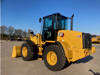 Колесен товарач CATERPILLAR 910