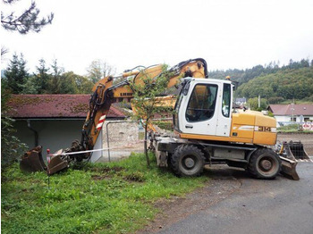 Колесен багер Liebherr A 314: снимка 2