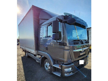 Камион с брезент MAN TGL 8.220