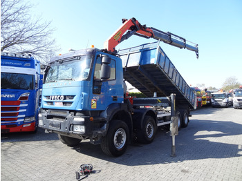 Самосвал камион IVECO Trakker