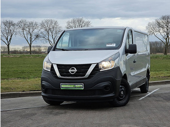 Малък ван NISSAN