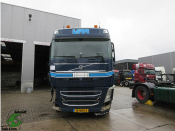 Влекач VOLVO FH 460
