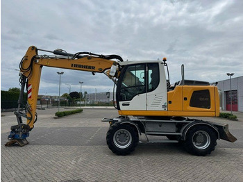 Колесен багер LIEBHERR A 914
