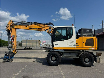 Колесен багер LIEBHERR A 916