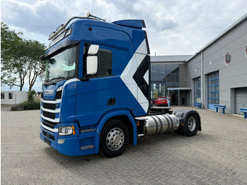 Влекач SCANIA R 410