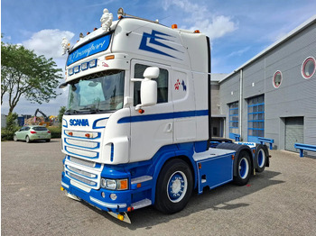 Влекач SCANIA R 560