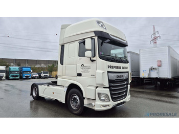 Влекач DAF XF 530