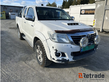Лек автомобил TOYOTA Hilux