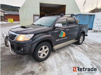 Лек автомобил TOYOTA Hilux