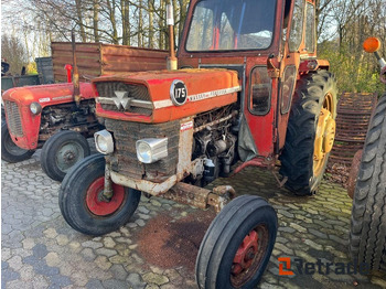 Трактор MASSEY FERGUSON 100 series