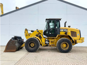 Колесен товарач CATERPILLAR 938K