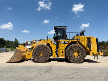 Колесен товарач CATERPILLAR