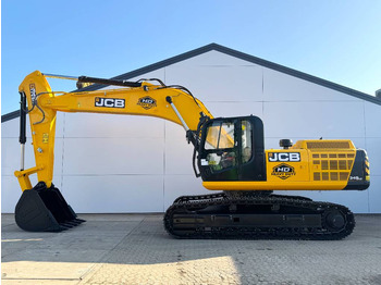 Верижен багер JCB