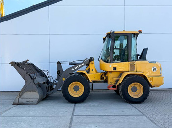 Колесен товарач VOLVO L30G