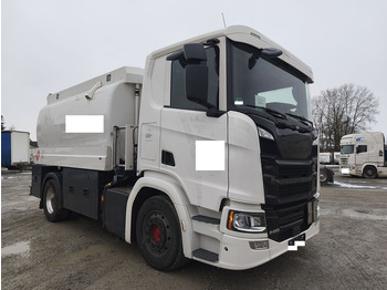 Камион цистерна SCANIA R 450