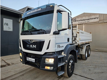 Самосвал камион MAN TGS 26.460