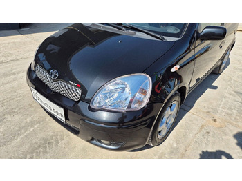 Хечбек Toyota Yaris 1.3 - Petrol - 5 Doors - AC: снимка 2
