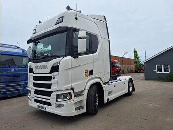 Влекач SCANIA R