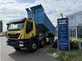 Самосвал камион IVECO