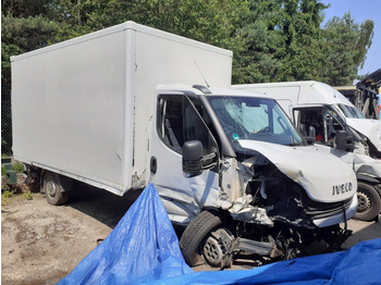 Лекотоварен автомобил фургон IVECO Daily 35s16