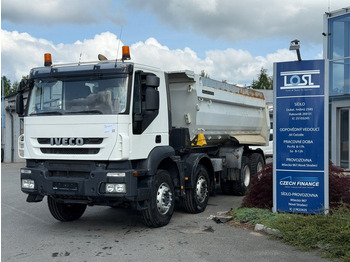 Самосвал камион IVECO Trakker