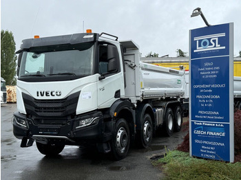 Самосвал камион IVECO X-WAY