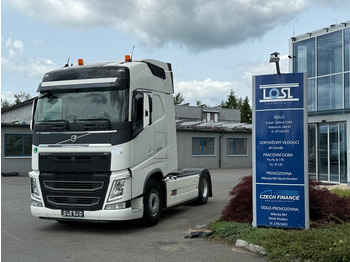 Влекач VOLVO FH 460