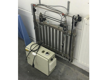 Машина за подвързване GUK SM 50-2 cutting machine with feeder: снимка 2 Машина за подвързване GUK SM 50-2 cutting machine with feeder: снимка 2